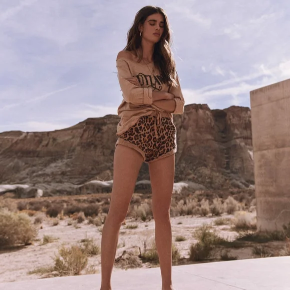 Outlaw Sloppy Joe Sweater Honey S Spell Designs Pullover Tee - Picture 8 of 16